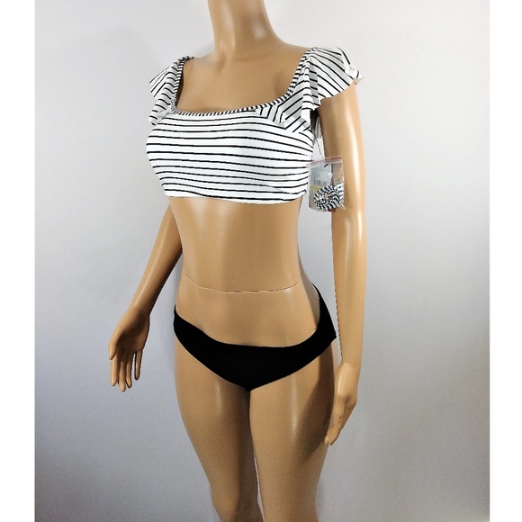 Vince Camuto Black & White 2 PC Swimsute - Picture 2 of 4